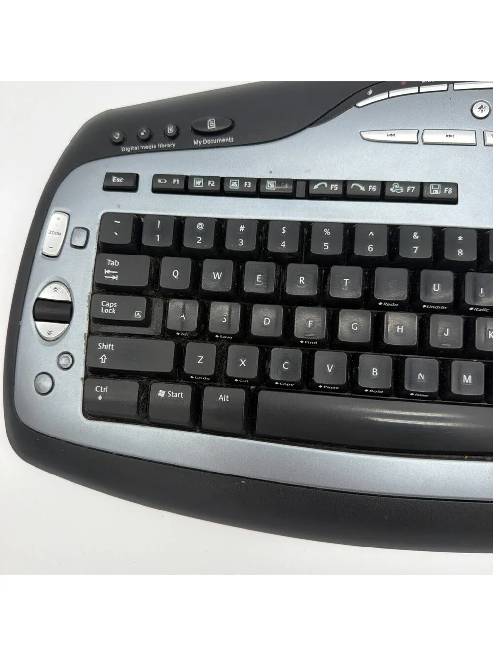 Logitech Y-RAM74 Cordless Wireless Keyboard MX300